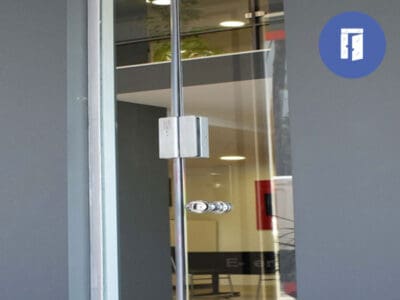 Γυάλινες πόρτες Lockout Κλειδαράς  Θεσσαλονίκη
